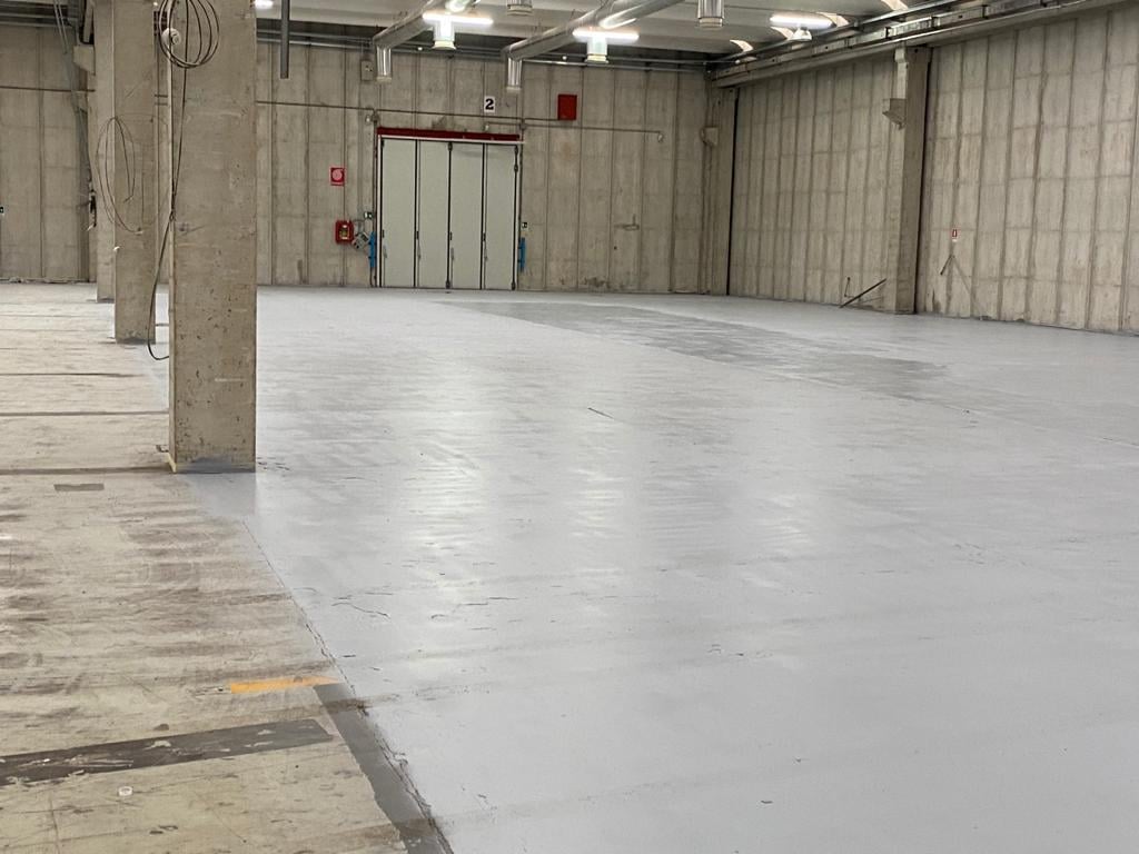 VIVCOLOR propone un ripristino di pavimentazione in cemento del Forno