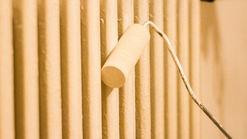 Idrofinish: Precious acrylic nail polish with water and wood This