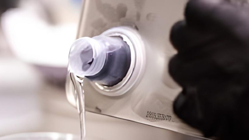 UNIVERSAL THINNER: MULTI PURPOSE SOLVENT FOR ALL SEASONS This multi purpose thinner