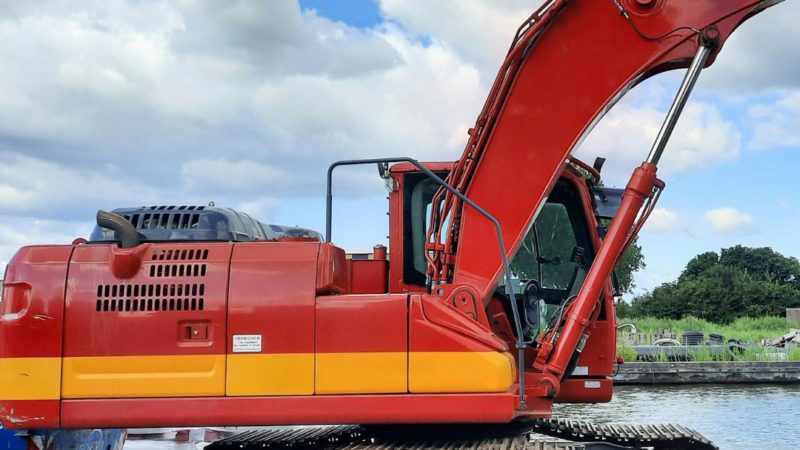 ZINCOFOSF H.S.: ANTIRUGGINE ALTO SOLIDO A RAPIDA ESSICCAZIONE Questa vernice