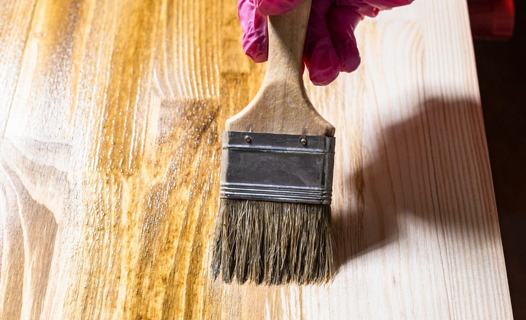 HOLZ FINITURA NC 890 TRANSPARENT GLOSS: NITRO SYNTHETIC PAINT FOR WOOD