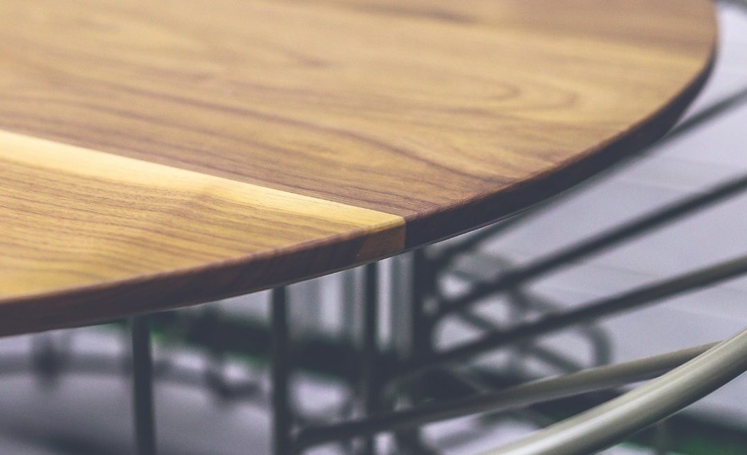 UNIVIV: FONDO AGGRAPPANTE UNIVERSALE MULTISUPERFICIE Il fondo aggrappante universale a